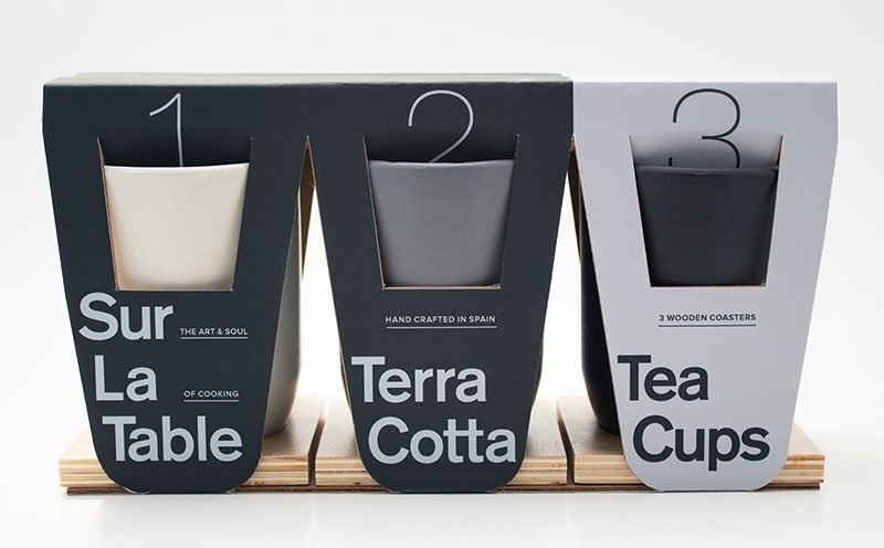 茶杯包裝設(shè)計(jì)，飲料杯包裝的設(shè)計(jì)目的是在保護(hù)茶杯完好的同時(shí)，又可以利用可回收材料