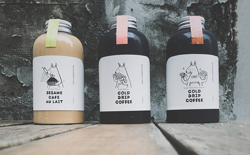 咖啡包裝設計，黑巧克力、水果風味、芝麻歐蕾三種不同的系列包裝瓶設計